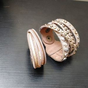Women's bracelet's